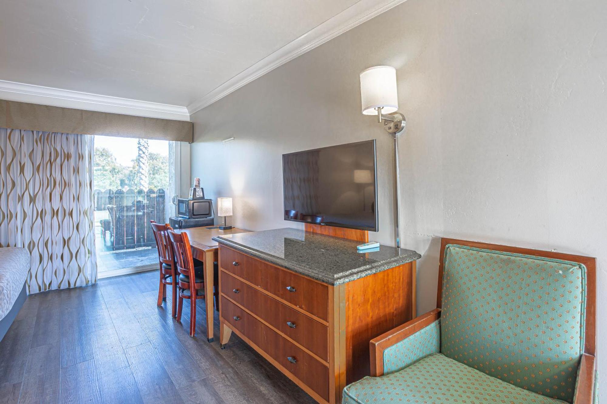 Aloha Inn Arroyo Grande Quarto foto